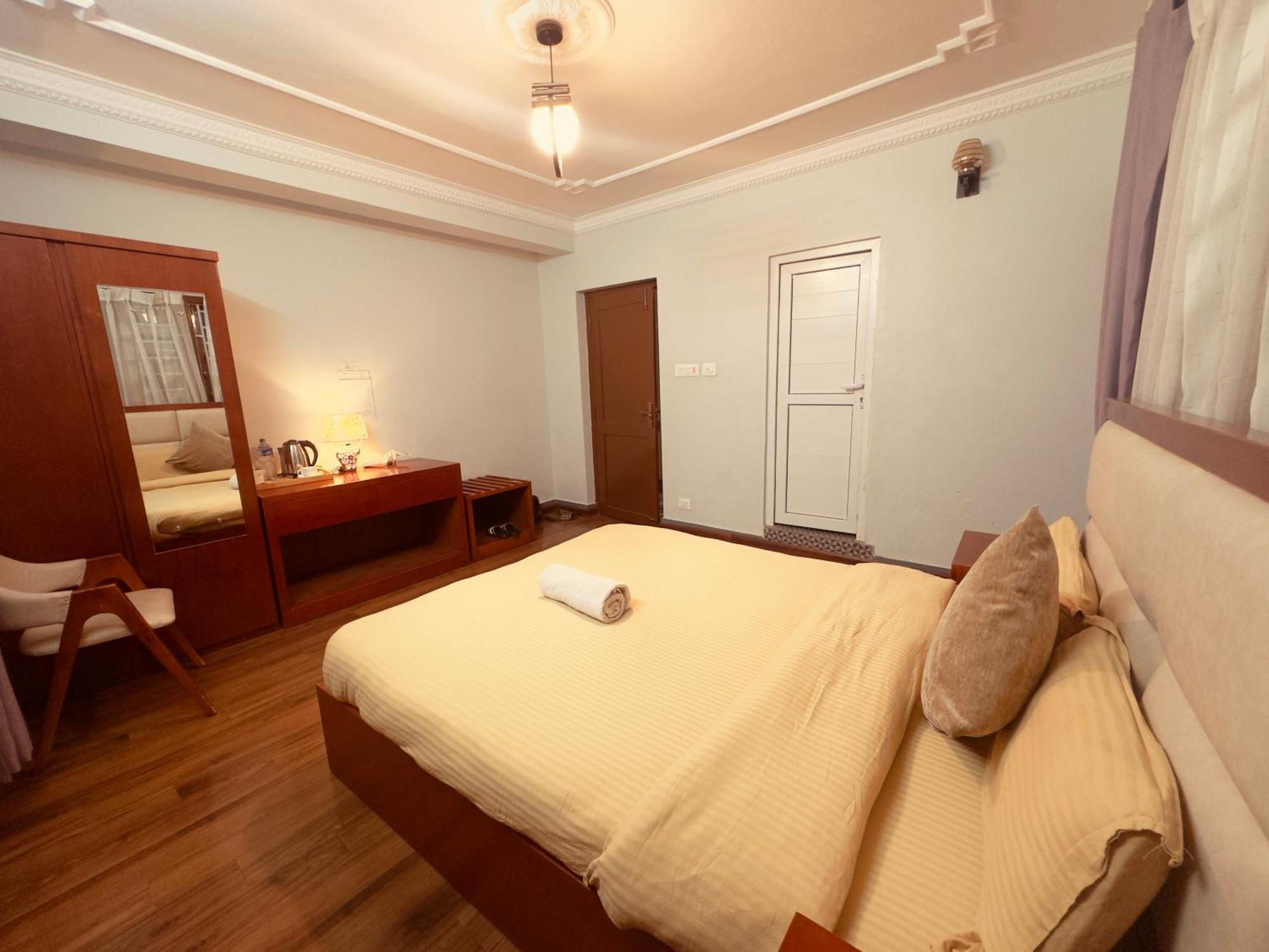 Norbu Hotel Катманду Екстериор снимка